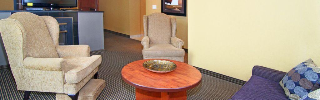 Holiday Inn Express And Suites Calgary By Ihg Екстер'єр фото