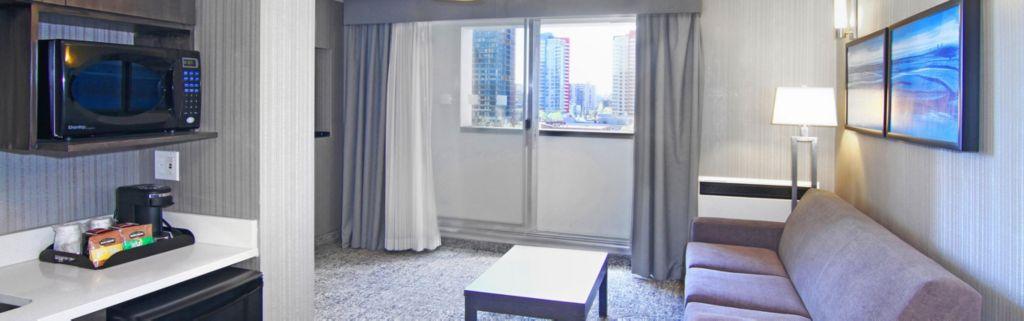 Holiday Inn Express And Suites Calgary By Ihg Екстер'єр фото